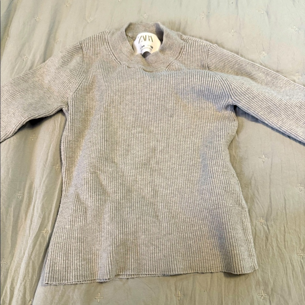 Zara Ribbed Gray Top - Girls